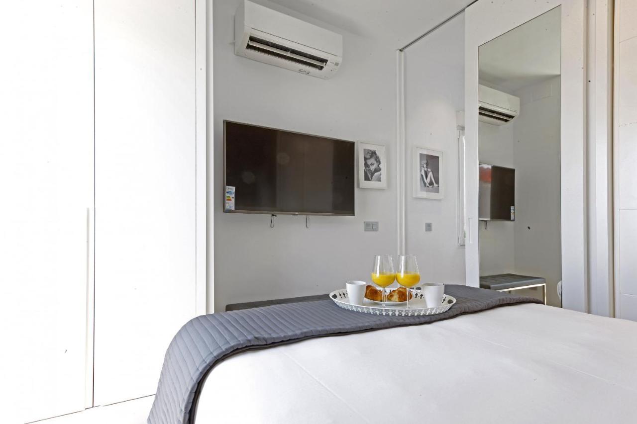 Ferienwohnung Latina Plaza Madrid Exterior foto